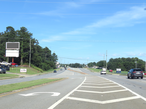 Hwy 92 NS 900ft E/O Dixie Dr F/W - 2