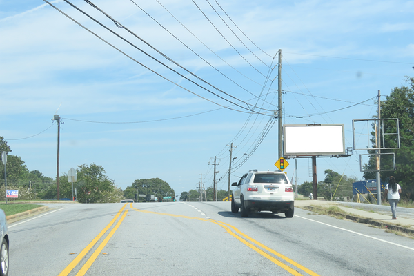 Lake Harbin Rd SS 150ft W/O Maddox Rd F/W - 1