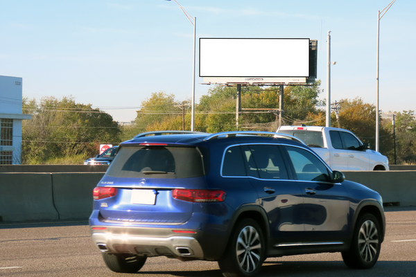 Airport Fwy SS 0.2mi W/O County Line Rd F/E - 1