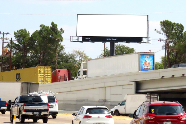 Thornton Fwy (I-30) SS 0.12mi W/O Lamar St F/W - 1