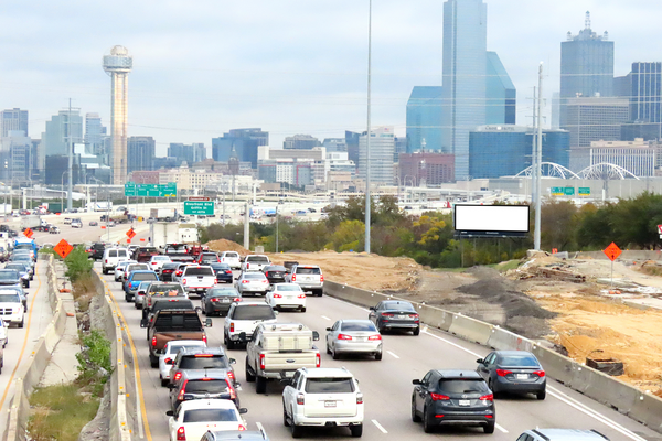 Thornton Fwy (I-35E) ES 480ft N/O 6th St F/S - 1