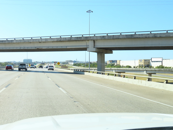 LBJ Fwy (I-635) NS 0.4mi W/O Stemmons Fwy (I-35E) F/E - 2
