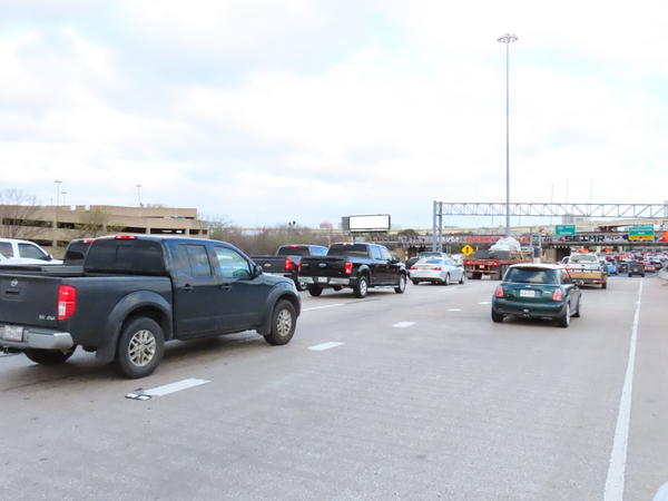 Stemmons Fwy (I-35E) WS 400ft N/O Commerce St F/S - 1