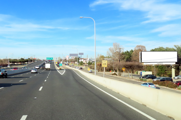 Dallas N Tollway ES 0.1mi N/O Briargrove Rd F/S - 2