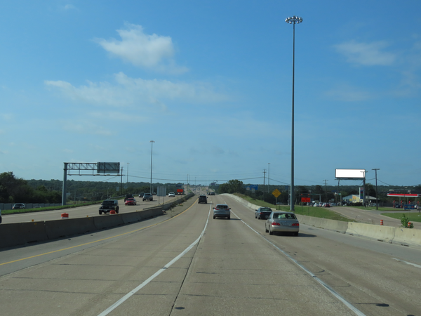 Thornton Fwy (I-35E) WS 25ft S/O Ann Arbor F/N - 2