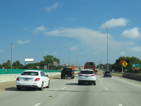 Thornton Fwy (I-35E) WS 25ft S/O Ann Arbor F/S - 1