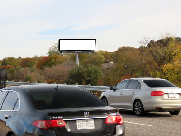 Tom Landry Hwy (I-30) SS 2mi E/O Oakland Blvd F/W - 2