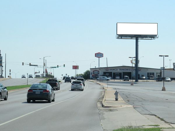 Hwy 80 SS 450ft W/O Camp Bowie Blvd F/W - 2