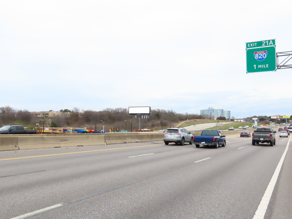 Tom Landry Hwy (I-30) NS 200ft E/O Woodhaven F/W - 1
