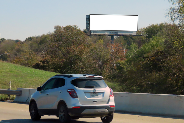 Tom Landry Hwy (I-30) SS 1.8mi E/O Oakland Blvd F/W - 2