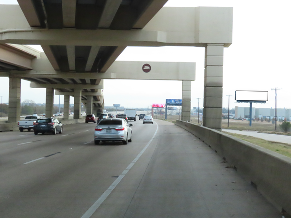 Tom Landry Hwy (I-30) SS 0.6mi W/O MacArthur Blvd F/W - 2