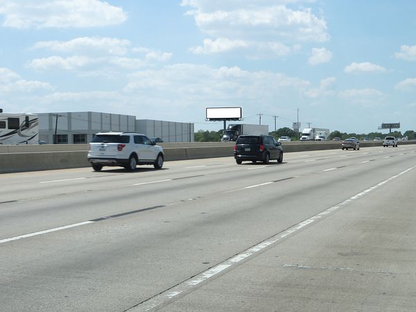 Tom Landry Hwy  (I-30) SS 0.3mi E/O MacArthur Blvd F/E - 1