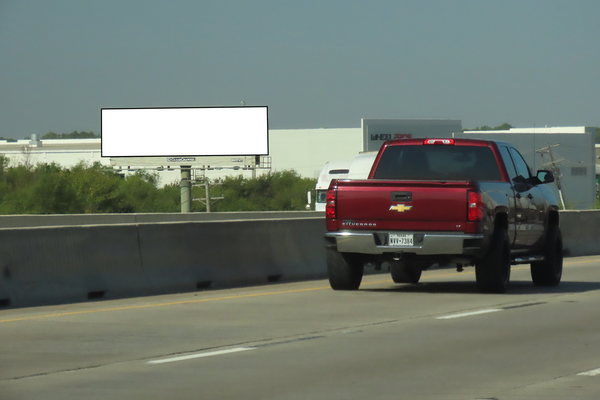 Tom Landry Hwy  (I-30) SS 1mi E/O MacArthur Blvd F/E - 1