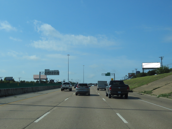 Thornton Fwy (I-35E) WS 0.6mi S/O Loop 12 F/N - 2