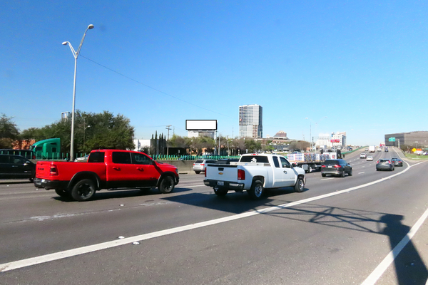 Stemmons Fwy (I-35E) WS 0.13mi S/O Oak Lawn F/S - 1