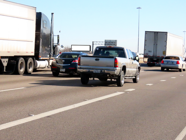 Thornton Fwy (I-30) NS 0.1mi W/O Dolphin Rd F/W - 1