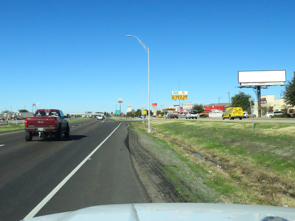 Hwy 80 NS 0.3mi E/O FM 740 F/E - 2
