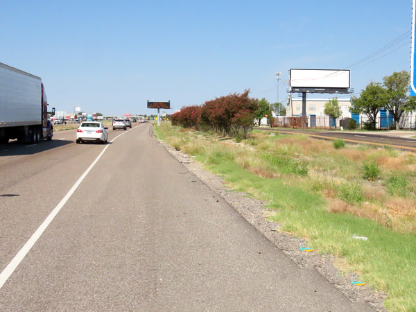 Hwy 80 NS 0.7mi W/O FM 548 F/E - 2