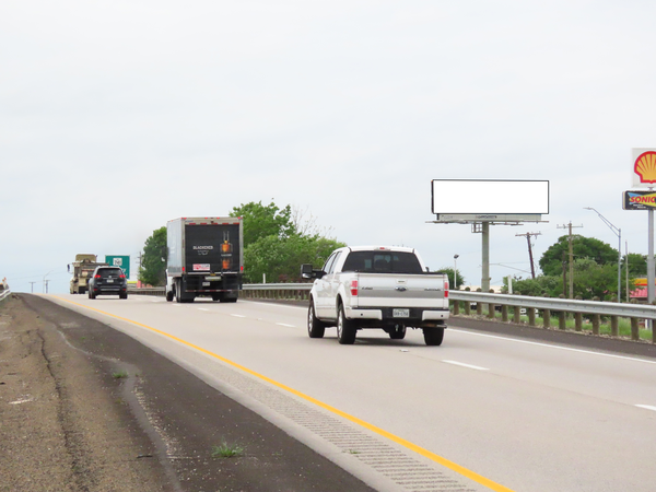 Hwy 175 NS 0.1mi W/O FM 148 F/E - 2