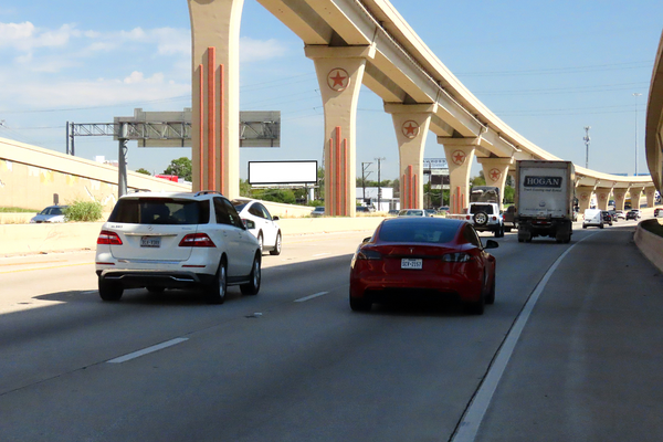 Central Expwy (SH 75) WS 0.4mi N/O LBJ Fwy (I-635) F/S - 1