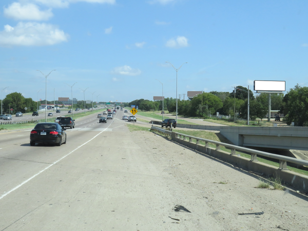 LBJ Fwy (I-635) ES 0.8mi S/O Elam Rd F/S - 1