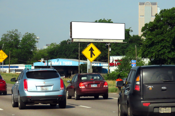 Thornton Fwy (I-30) NS 50ft E/O Carroll Av F/E - 2