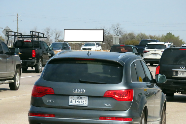 Thornton Fwy (I-30) NS 50ft E/O Carroll Av F/W - 1
