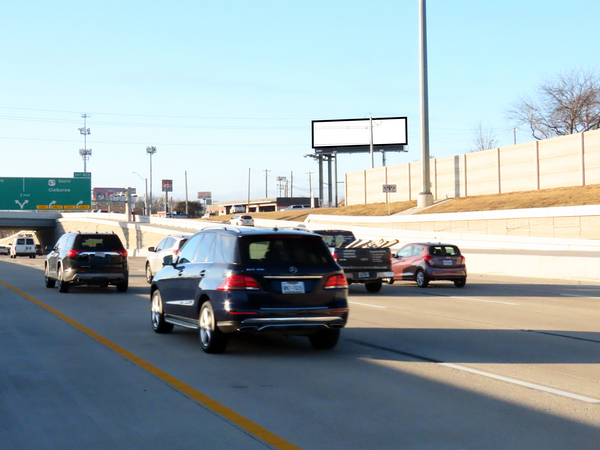 Thornton Fwy (I-35E) WS 300ft N/O Illinois Av F/N - 2