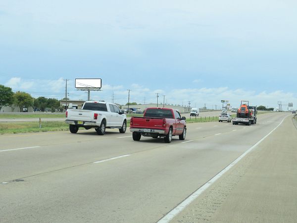 I-45 WS 100ft S/O FM 85 F/S - 1