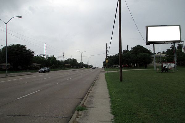 Cockrell Hill Rd ES 10ft S/O Larue St F/S - 2