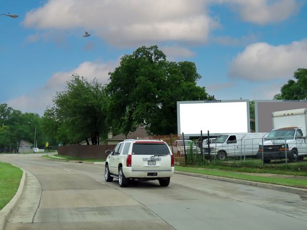 Crosstown Expwy ES 250ft N/O Grand Av F/S - 1