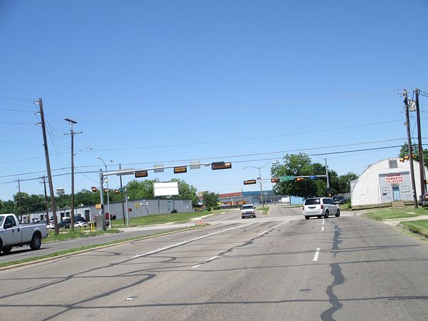 E Grand Av ES 200ft N/O Caldwell St F/N - 1