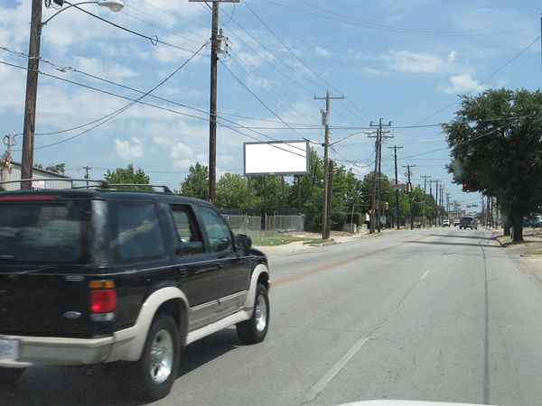E Grand Av WS 10ft S/O Fitzhugh Av F/S - 1
