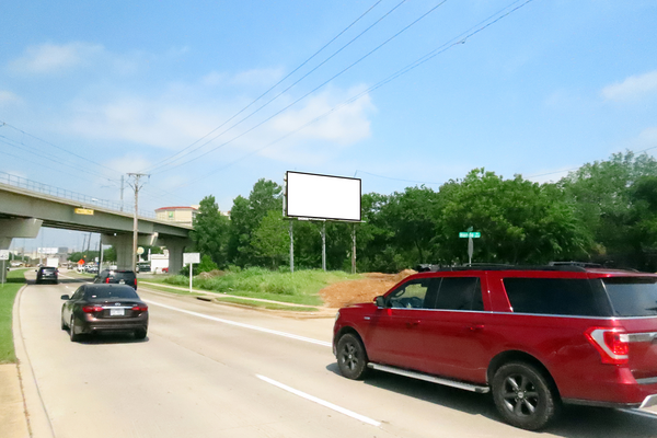 Hines Blvd ES 10ft N/O Hondo Av F/S - 2