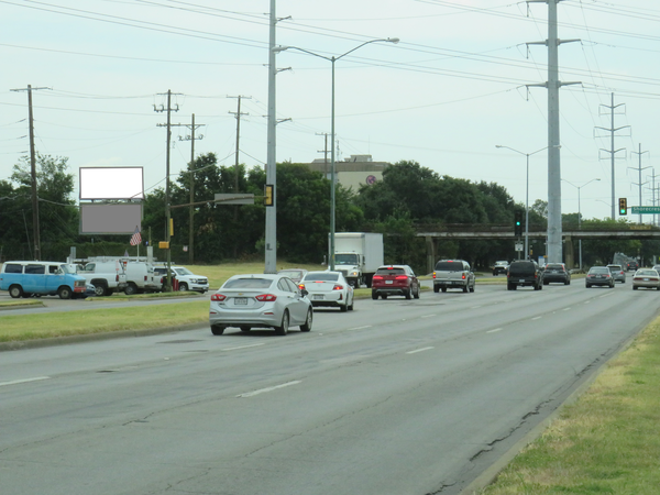 Hines Blvd ES 230ft S/O Shorecrest Dr F/N - 1