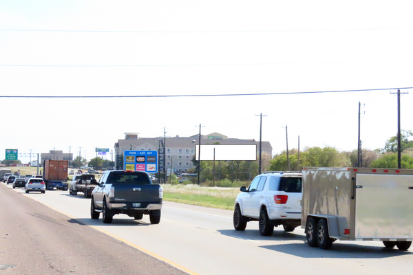 I-35 WS 0.7mi N/O University Dr F/N - 4