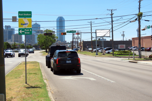 Irving Blvd SS 220ft E/O Oak Lawn F/W - 2