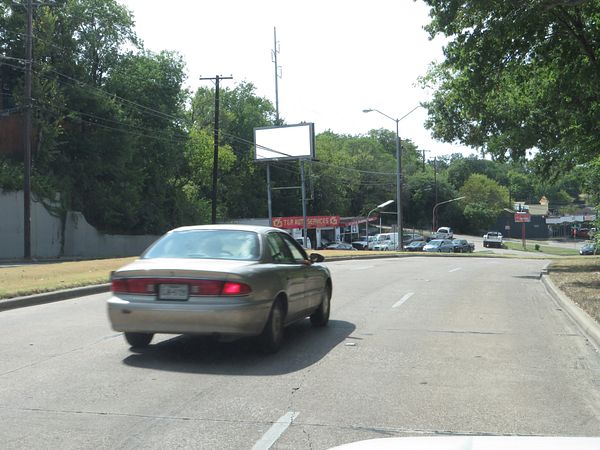 Kiest Blvd SS 170ft E/O Boulder St F/E - 1
