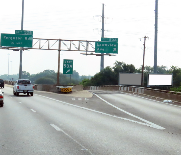 Thornton Fwy (I-30) SS 350ft W/O Lawnview Av F/W - 2
