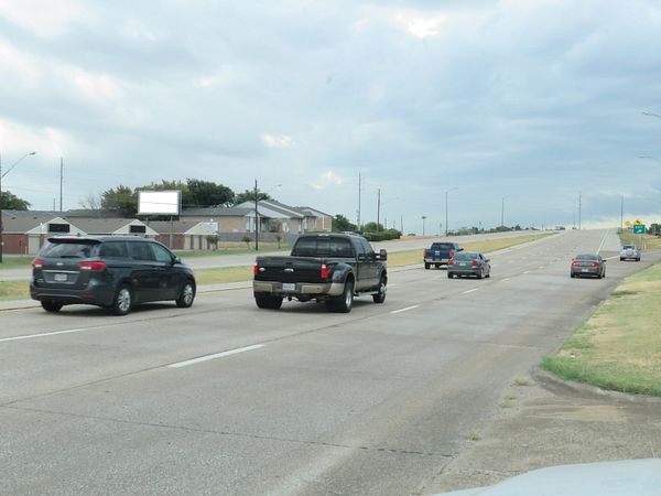 Walton Walker Blvd (Loop 12) ES 550ft S/O Exchange Dr F/N - 1