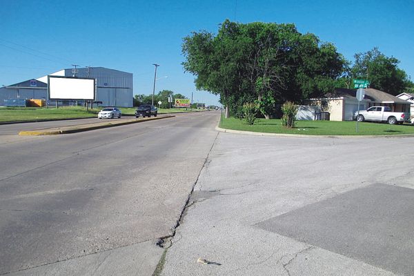Granbury Rd ES 130ft S/O Mission St F/N - 1