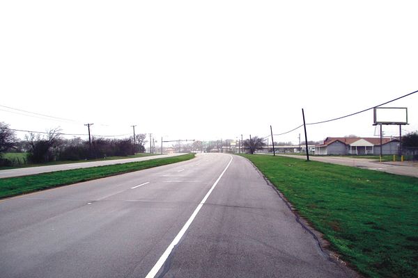 Hwy 80 NS 340ft E/O Longvue F/E - 2