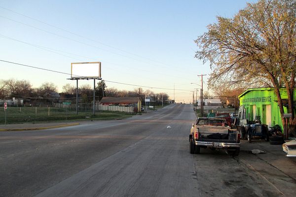 Riverside Dr WS 110ft N/O Hattie St F/S - 1