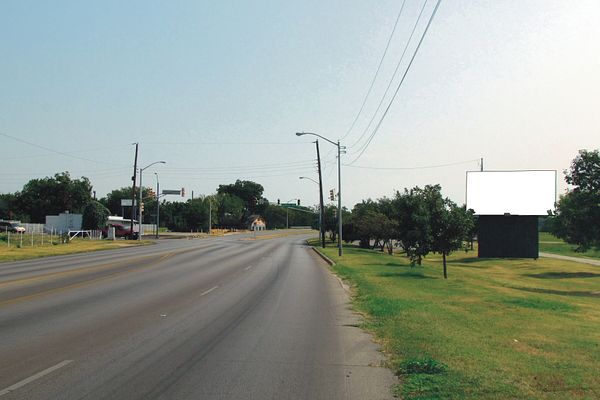 White Settlement SS 70ft W/O Isbell Rd F/W - 2