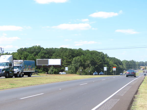 Senoia Rd (Hwy 74) SS 2000ft N/O I-85 F/E - 2