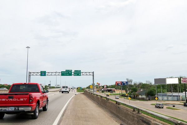 Thornton Fwy (I-30) SS 500ft W/O Winslow Av F/W - 2