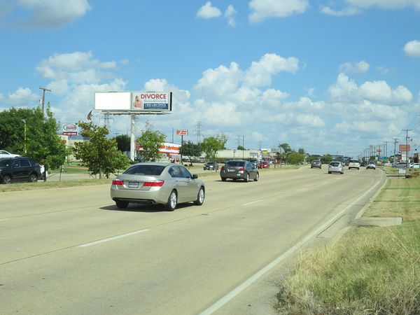 Pioneer Pkwy NS 0.2mi W/O Bowen Rd F/W - 1
