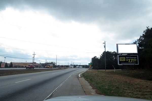 Hwy 138 WS 200ft N/O Eastview Dr F/N - 1