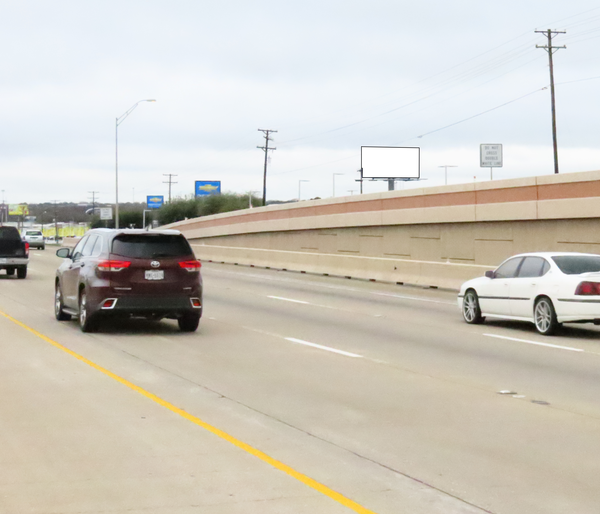 I-35E WS 0.2mi S/O Pleasant Run Rd F/N - 2