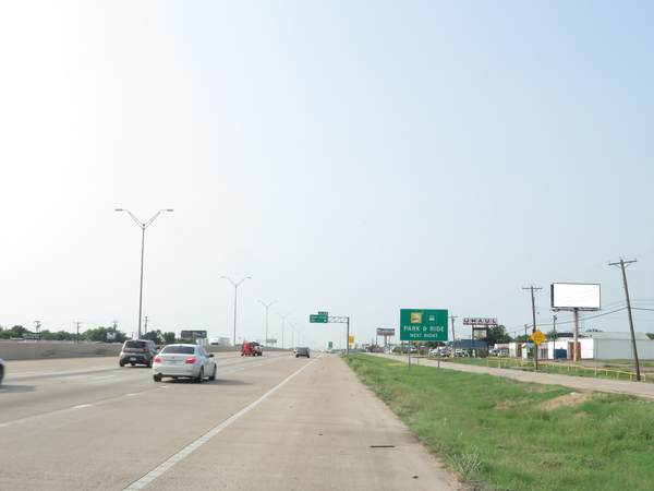 I-35E WS 0.3mi S/O Parkerville Rd F/N - 2